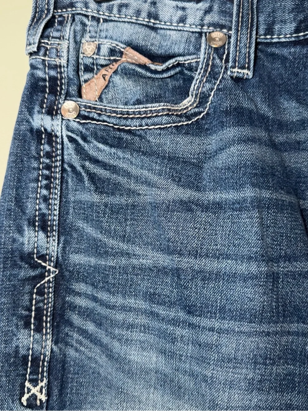 Ariat Slim Straight Men's Jeans in Medium Wash Blue 30X30
